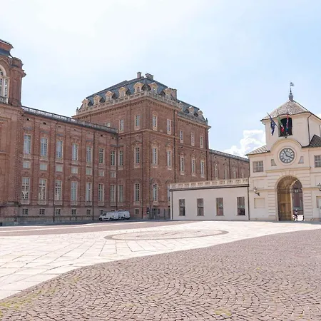 Casa Royal Sulla Reggia Di Venaria